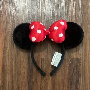 4/$45 Disney Park Mickey Ears Classic Minnie Mouse